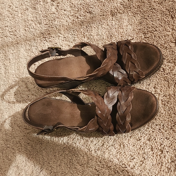 Women's Brown heels - Picture 1 of 7